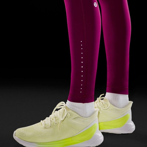 Lululemon Swift Speed High-Rise Tight size 8 - Picture 4 of 8